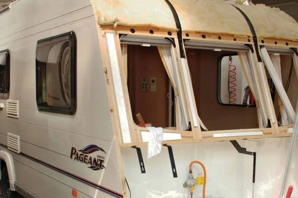 touring_leisure_services